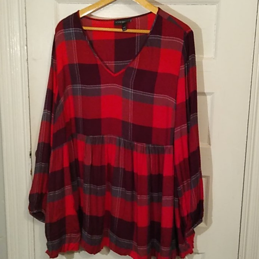 Plaid Red Long-Sleeve Tunic Top - V-Neck